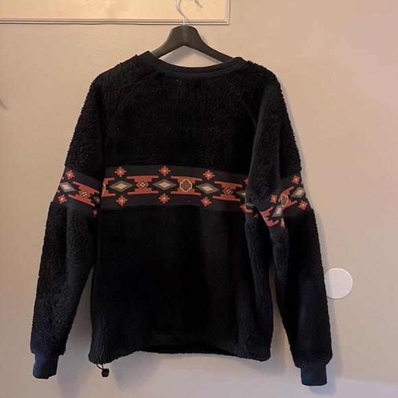 Urban Outffiters sweater - Picture 2 of 2